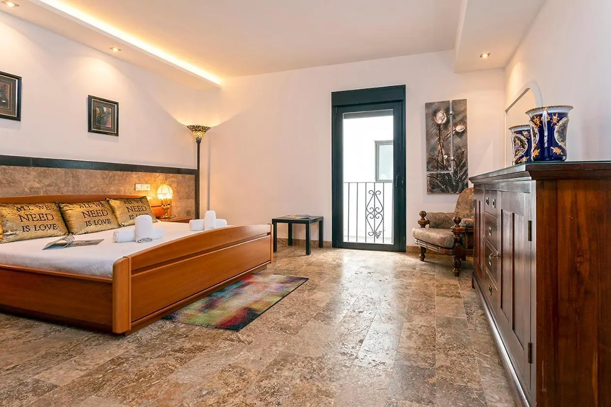 Deluxe Apartment En Puerto Banus By Rent Me Marbella