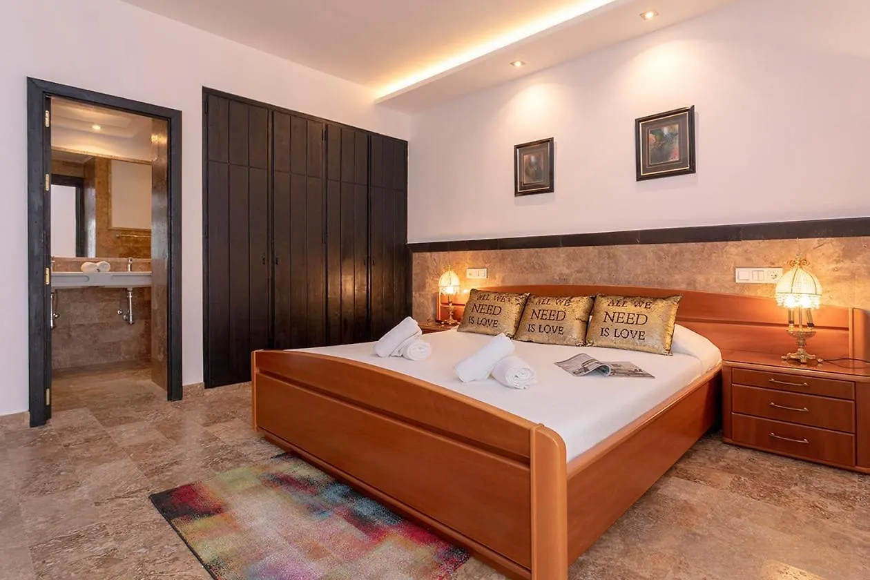 Deluxe Apartment En Puerto Banus By Rent Me 마르베야