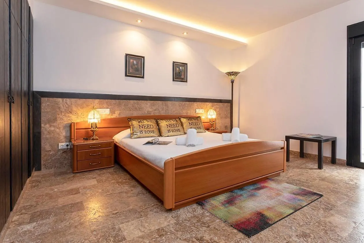 Deluxe Apartment En Puerto Banus By Rent Me 마르베야
